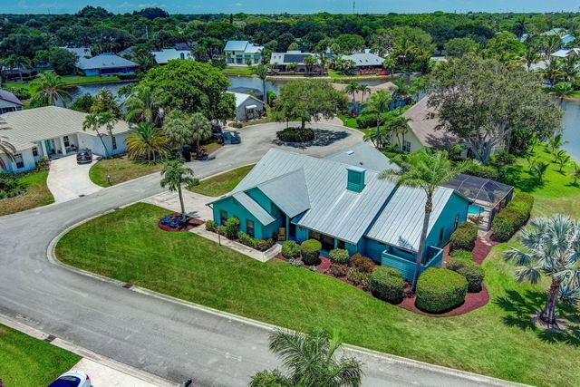 10705 SE Seabreeze Court, Hobe Sound, FL 33455