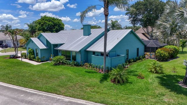 10705 SE Seabreeze Court, Hobe Sound, FL 33455