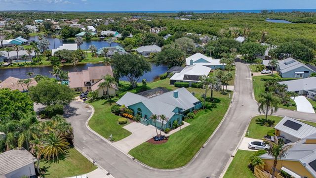 10705 SE Seabreeze Court, Hobe Sound, FL 33455