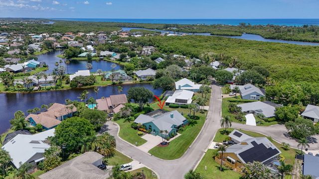 10705 SE Seabreeze Court, Hobe Sound, FL 33455