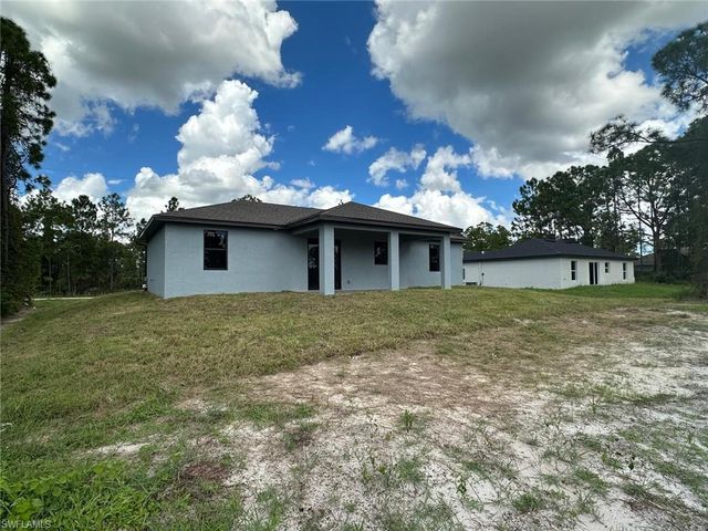 612 Ames ST E, Lehigh Acres, FL 33974
