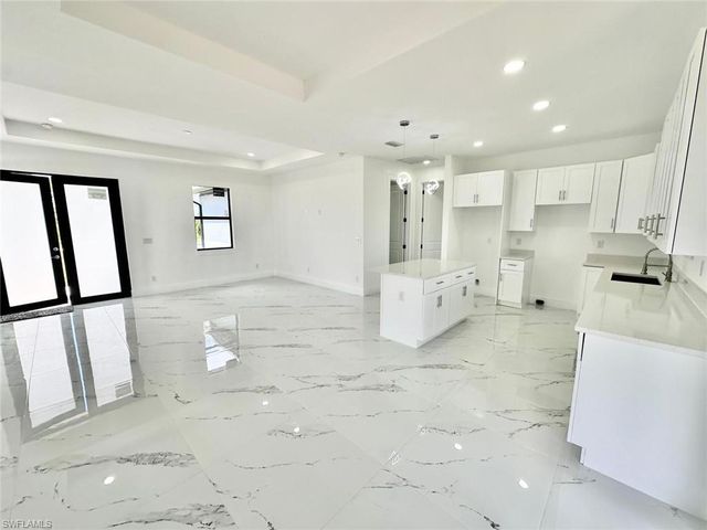 612 Ames ST E, Lehigh Acres, FL 33974