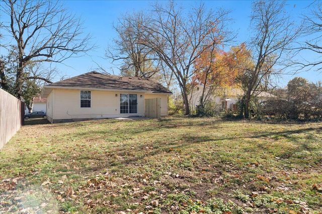 2253 N Fay Avenue, Springfield, MO 65803