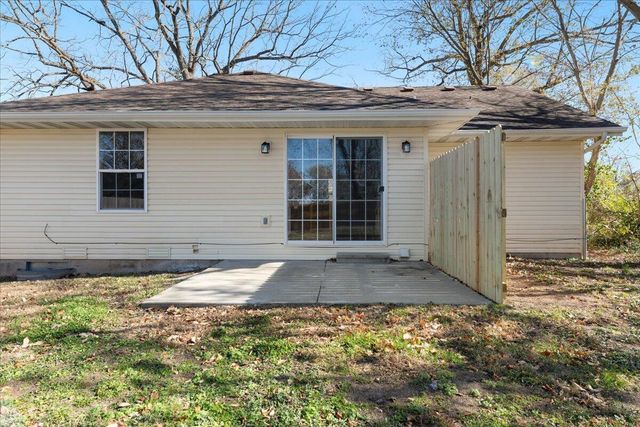 2253 N Fay Avenue, Springfield, MO 65803