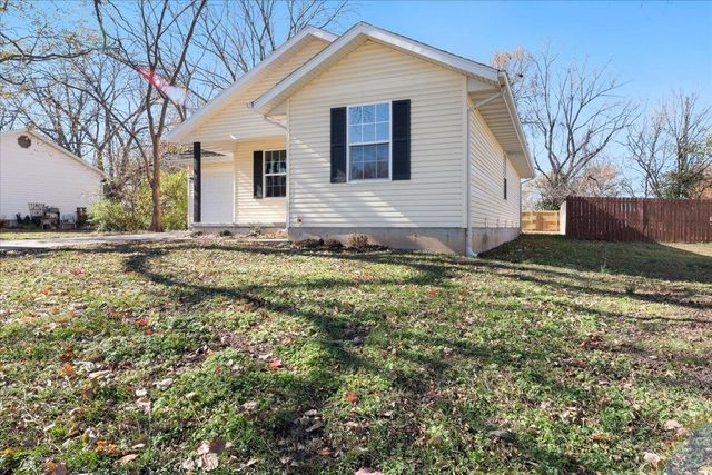 2253 N Fay Avenue, Springfield, MO 65803