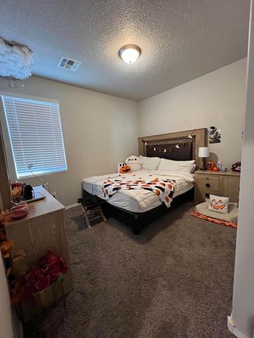 4820 Blackburn Road NE, Rio Rancho, NM 87144