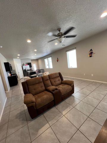 4820 Blackburn Road NE, Rio Rancho, NM 87144