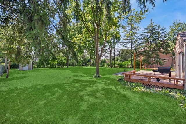 3691 Walters Avenue, Northbrook, IL 60062