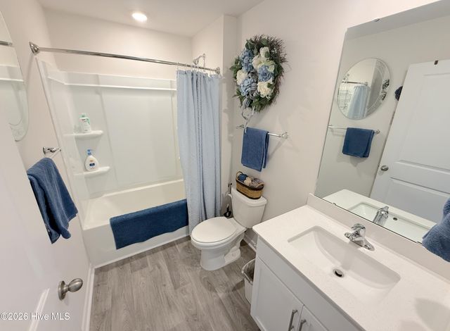 3225 Carr Drive, Greenville, NC 27834