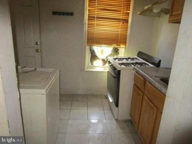 5348 DELANCEY ST, Philadelphia, PA 19143