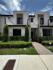 328 NE 208th Ter, Miami, FL 33179