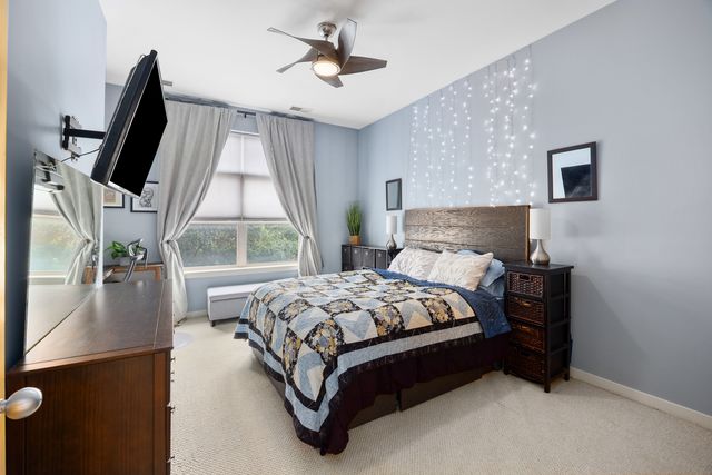 1910 S State Street 305, Chicago, IL 60616