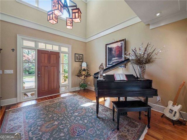 594 Peachtree Road, Hoschton, GA 30548