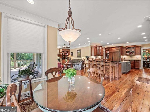 594 Peachtree Road, Hoschton, GA 30548