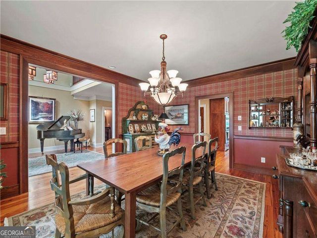 594 Peachtree Road, Hoschton, GA 30548