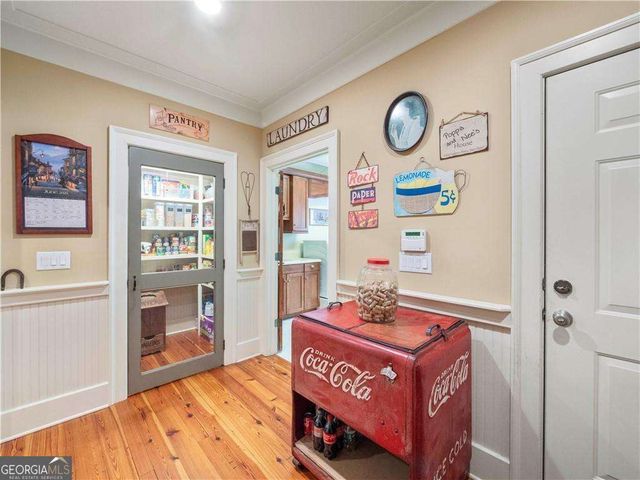 594 Peachtree Road, Hoschton, GA 30548