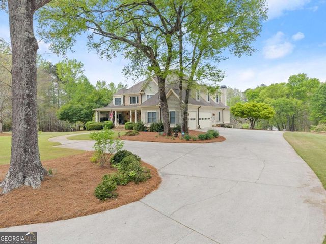 594 Peachtree Road, Hoschton, GA 30548