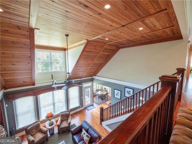 594 Peachtree Road, Hoschton, GA 30548