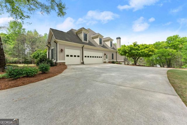 594 Peachtree Road, Hoschton, GA 30548