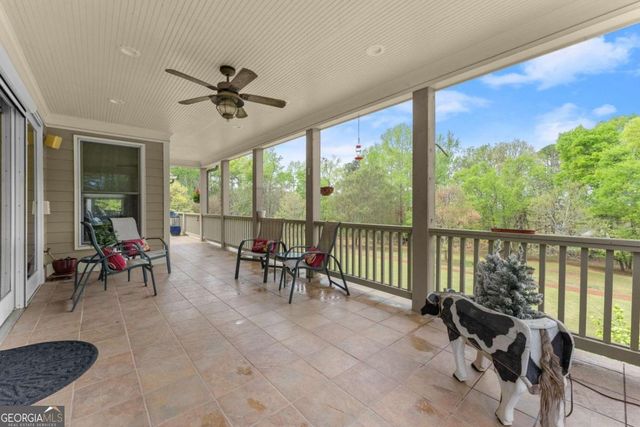 594 Peachtree Road, Hoschton, GA 30548