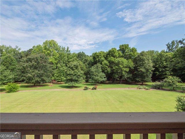 594 Peachtree Road, Hoschton, GA 30548
