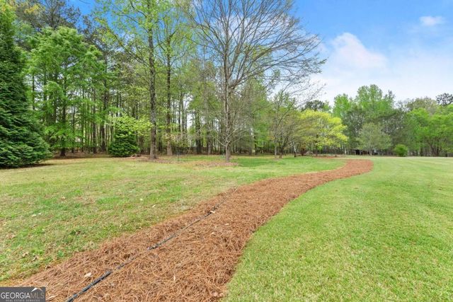 594 Peachtree Road, Hoschton, GA 30548