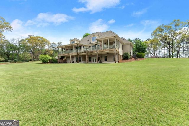 594 Peachtree Road, Hoschton, GA 30548
