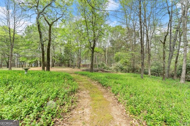 594 Peachtree Road, Hoschton, GA 30548