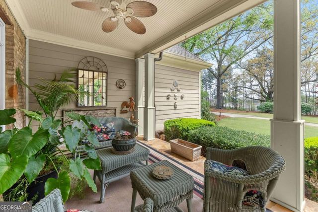 594 Peachtree Road, Hoschton, GA 30548