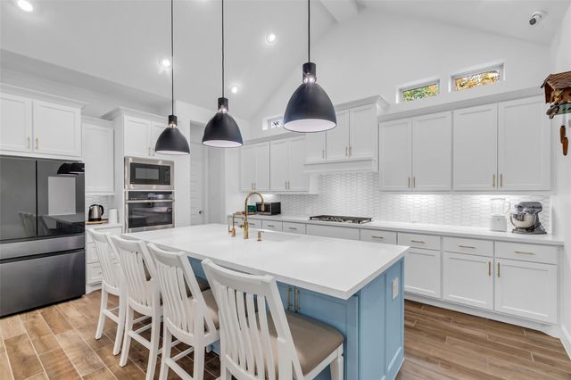 633 North Rivus Overlook Drive, Willis, TX 77318