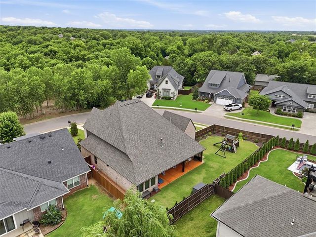 2801 Tandem Bike Trail, Edmond, OK 73034