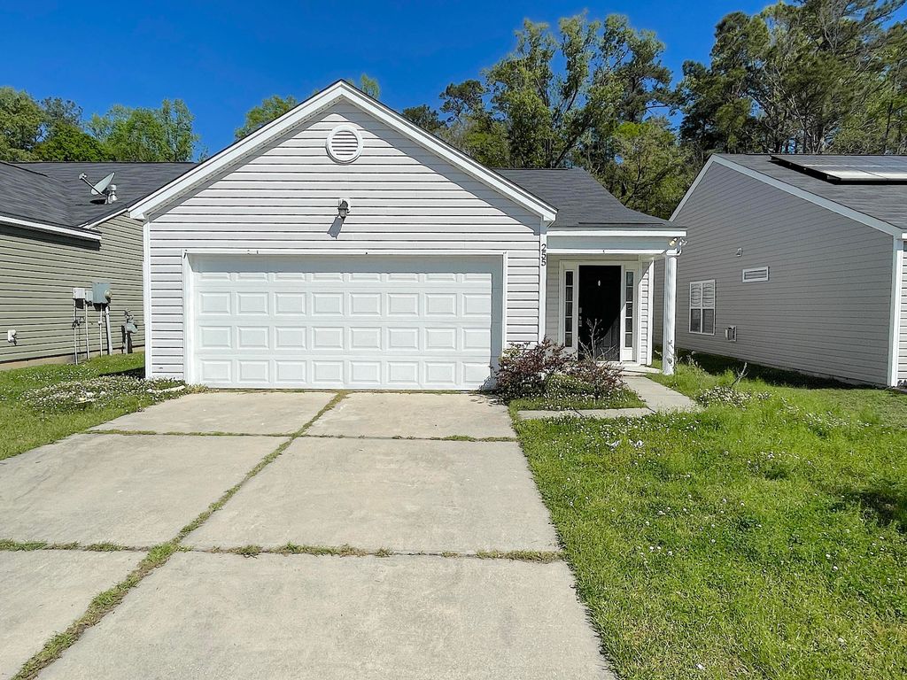 255 Coosawatchie Street, Summerville, SC 29485