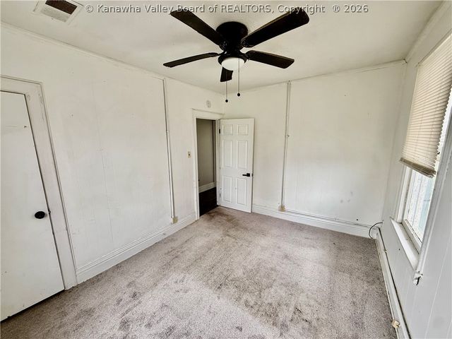 421 26th Street, Huntington, WV 25703