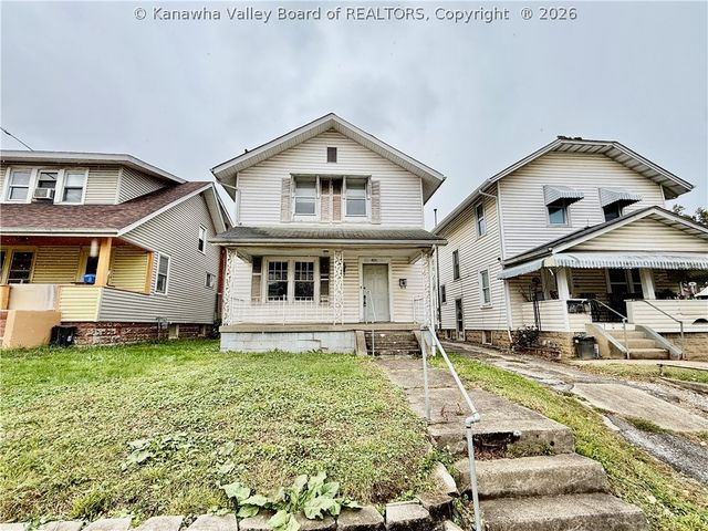 421 26th Street, Huntington, WV 25703