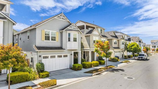 8348 Blue Anchor Way, Newark, CA 94560