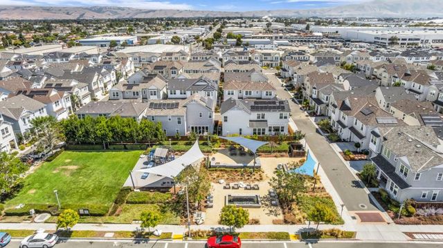 8348 Blue Anchor Way, Newark, CA 94560