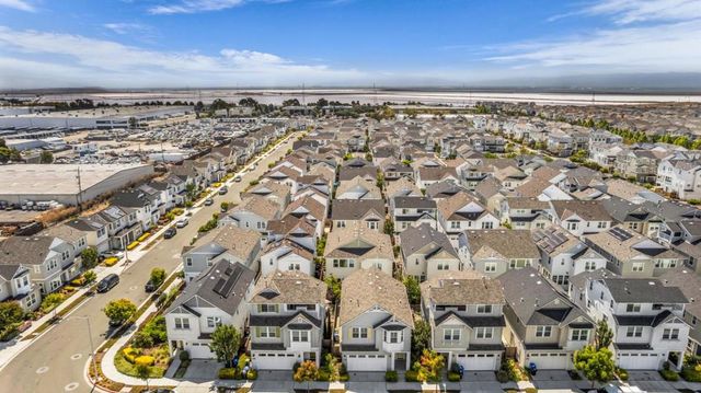 8348 Blue Anchor Way, Newark, CA 94560