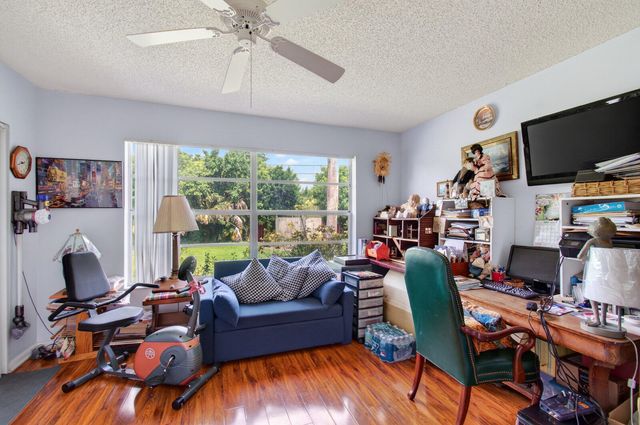 4305 LUCERNE VILLAS Lane, Lake Worth, FL 33467
