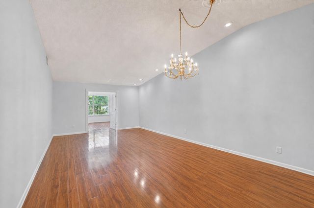 4305 LUCERNE VILLAS Lane, Lake Worth, FL 33467