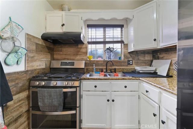 8211 Wilbarn, Paramount, CA 90723