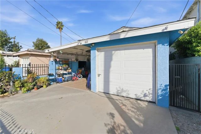 8211 Wilbarn, Paramount, CA 90723