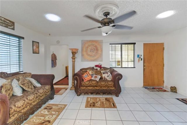 8211 Wilbarn, Paramount, CA 90723