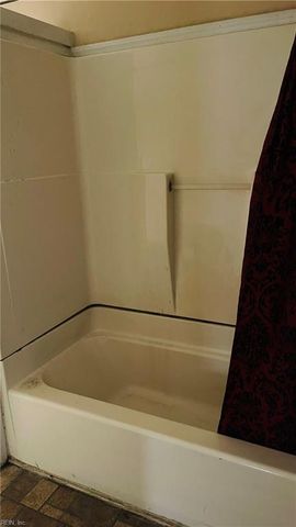 835 W 42nd ST, Norfolk, VA 23508