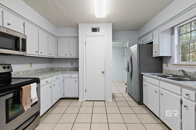 104 Chinquapin Circle, Daphne, AL 36526