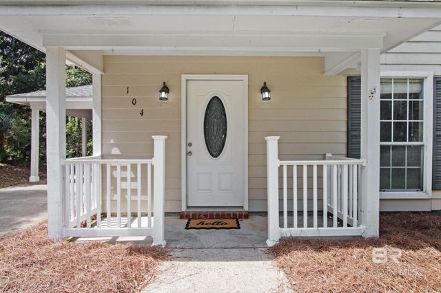 104 Chinquapin Circle, Daphne, AL 36526