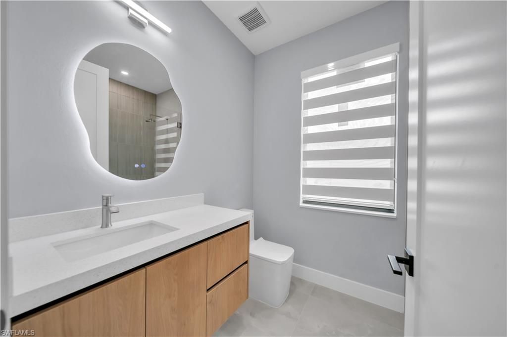Image 27 of property listing at 2204 NW 5th TER, Cape Coral, FL 33993