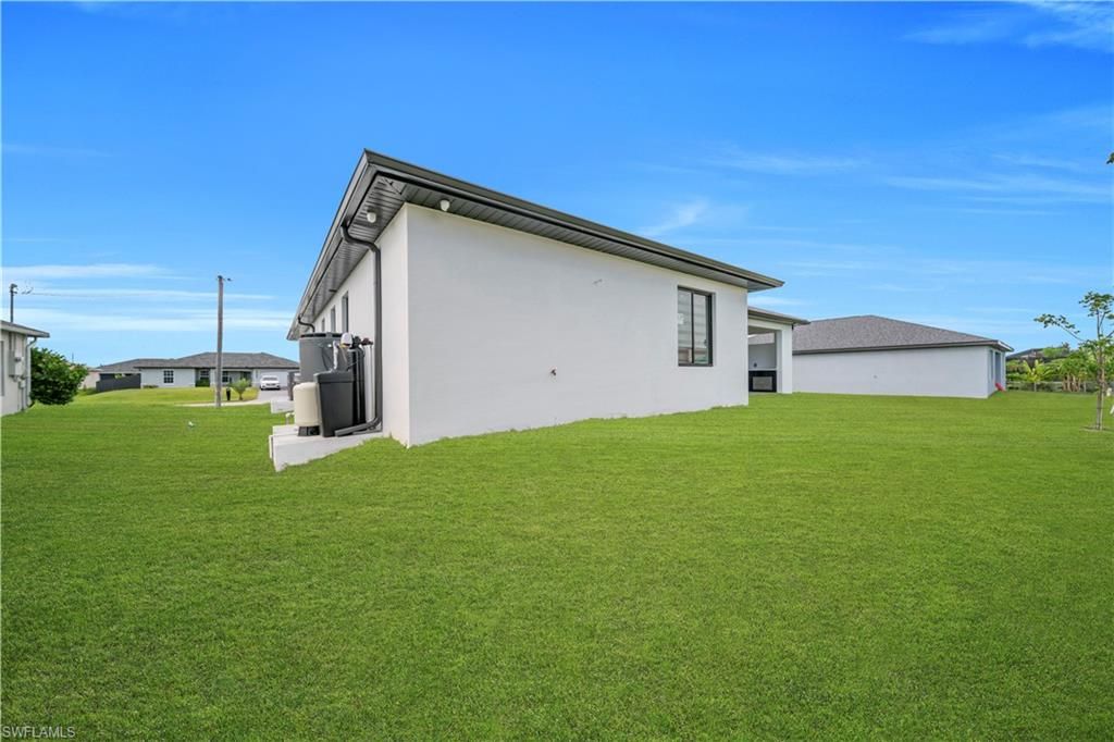 Image 35 of property listing at 2204 NW 5th TER, Cape Coral, FL 33993