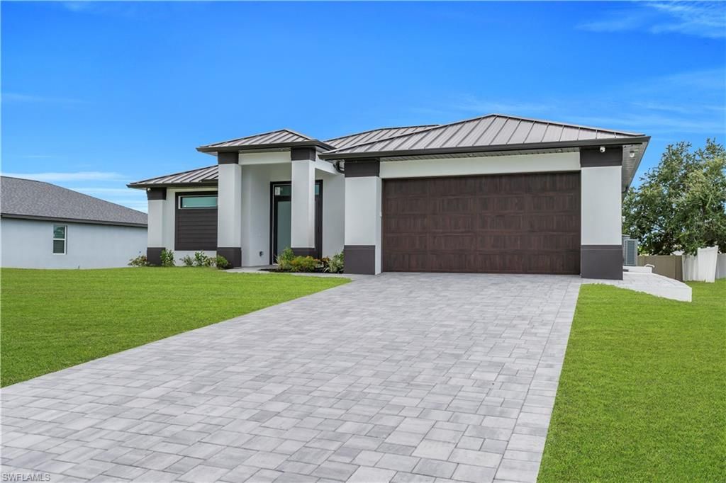 Image 37 of property listing at 2204 NW 5th TER, Cape Coral, FL 33993