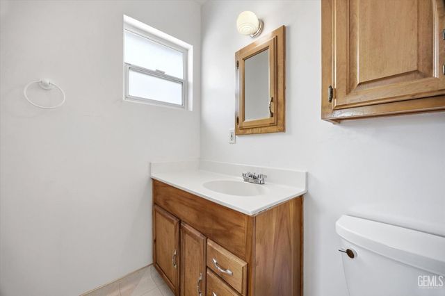 1708 Anita Lane, Bakersfield, CA 93304