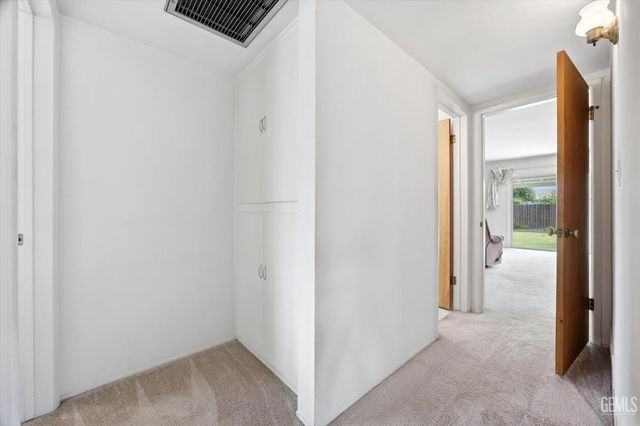 1708 Anita Lane, Bakersfield, CA 93304